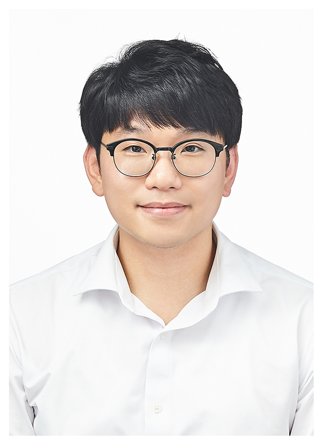 GIST Department of Physics and Photon Science graduate Dr. Jeong Woo Han was appointed as an assistant professor in the Department of Physics Education at Chonnam National University 이미지